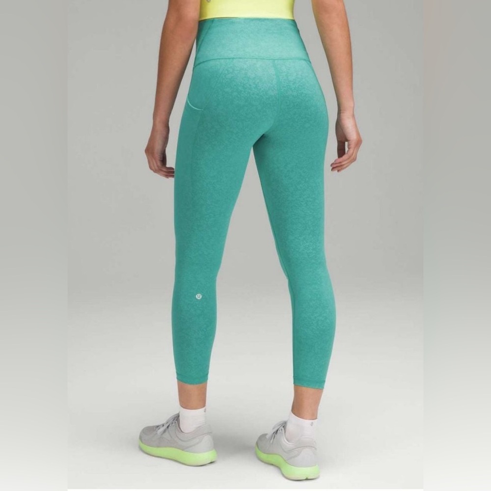 Lululemon leggings 🩵
